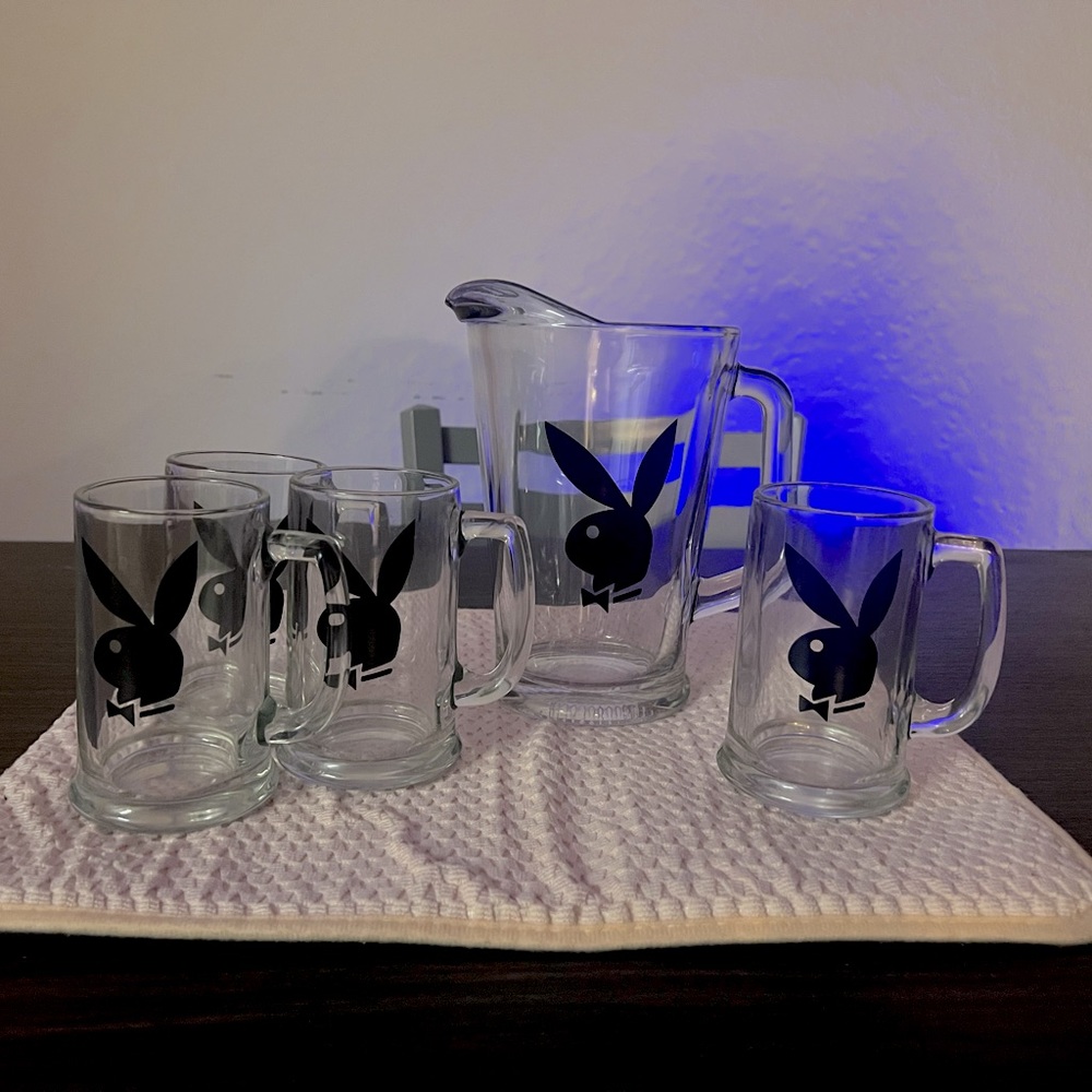 Playboy drinkware serving set